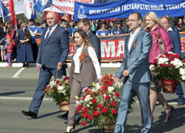 Возложение цветов к Вечному огню, посвященное 72-й годовщины победы в Великой Отечественной войне