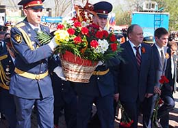 Помним и чтим! Возложение цветов к Вечному огню, посвященное 74-й годовщины победы в Великой Отечественной войне